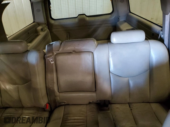 2005 Chevrolet Suburban LT с VIN 1GNFK16Z95J147118, выставлен на аукционе Copart как лот 50602885 с пробегом Не указан миль и Списание • Salvage title. История ставок и продаж доступна на DreamBid. Изображение 10.