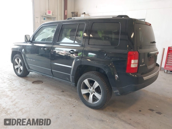 2016 Jeep Patriot Latitude with VIN 1C4NJRFB3GD746204, listed as a IAAI auction lot 42381018 with 89,247 mi miles and . Bid and sale history available at DreamBid. Image 3.