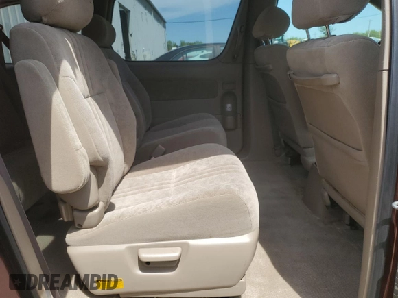 2001 Toyota Sienna LE with VIN 4T3ZF13C71U335626, listed as a Copart auction lot 55040305 with 118,574 mi miles and Clean Title. Bid and sale history available at carsss.com. Image 11.