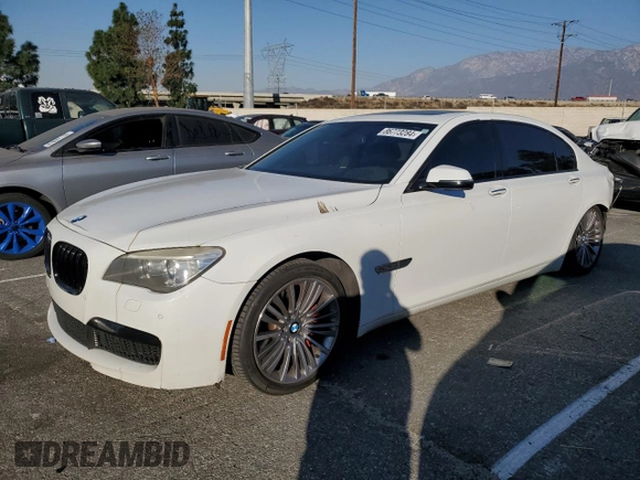 2015 BMW 7 Series 740Li with VIN WBAYE4C51FD947047, listed as a Copart auction lot 86773284 with 90,714 mi miles and Salvage Title. Bid and sale history available at DreamBid. Image 1.