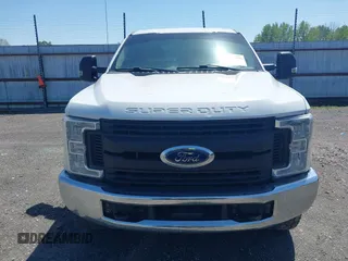 2018 Ford Super Duty F-250 SRW XL with VIN 1FT7W2B68JEC59785, listed as a IAAI auction lot 41975366 with 141,353 mi miles. Bid and sale history available at carsss.com. Image 12.