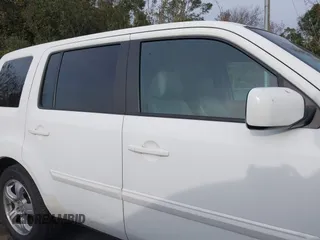 2015 Honda Pilot EX-L with VIN 5FNYF4H51FB010541, listed as a IAAI auction lot 40893246 with 215,295 mi miles and . Bid and sale history available at carsss.com. Image 13.