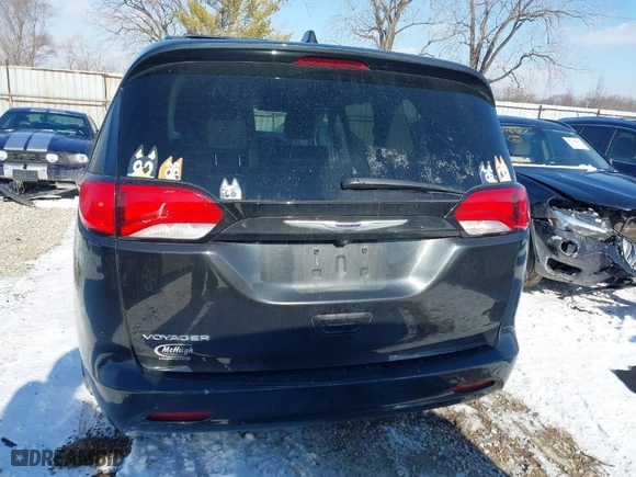 2020 Chrysler Voyager LXI with VIN 2C4RC1DG2LR265492, listed as a IAAI auction lot 41286686 with NaN miles. Bid and sale history available at carsss.com. Image 16.