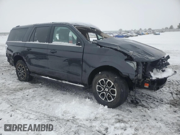 2024 Ford Expedition Max XLT z VIN 1FMJK1J86REA33833, wystawiony jako Copart lot #46241525 z przebiegiem 17 823 mil mil oraz Nie do naprawy • Non repairable. Historia ofert i sprzedaży dostępna na DreamBid. Obrazek 4.
