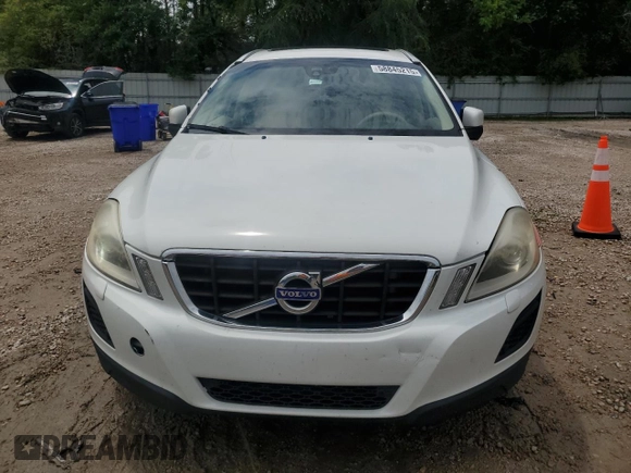 2013 Volvo XC60 3.2L z VIN YV4952DLXD2391044, wystawiony jako Copart lot #58845215 z przebiegiem 136 389 mil mil oraz Czysty tytuł • Clean title. Historia ofert i sprzedaży dostępna na DreamBid. Obrazek 5.