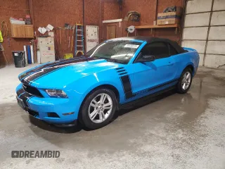 2011 Ford Mustang V6 with VIN 1ZVBP8EM6B5112075, listed as a Copart auction lot 55589275 with 141,374 mi miles and Salvage title. Bid and sale history available at DreamBid. Image 1.