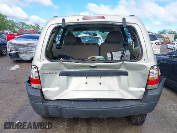 2005 Ford Escape XLS Value with VIN 1FMYU02Z45KB85048, listed as a IAAI auction lot 42309081 with 106,395 mi miles and . Bid and sale history available at DreamBid. Image 16.