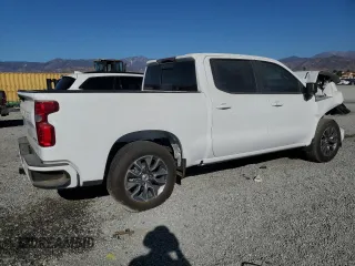 2024 Chevrolet Silverado 1500 RST with VIN 3GCUDEE84RG282749, listed as a Copart auction lot 77140854 with 1,326 mi miles and Salvage Title. Bid and sale history available at carsss.com. Image 3.