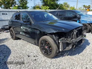 2018 Jaguar F-Pace 25t Premium with VIN SADCJ2FX6JA299858, listed as a Copart auction lot 59212765 with 74,971 mi miles and Salvage title. Bid and sale history available at DreamBid. Image 4.