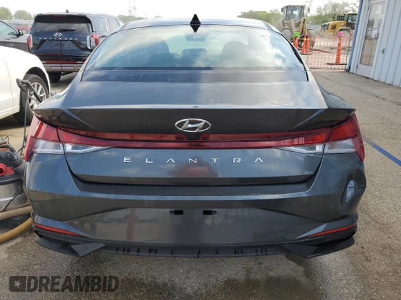 2023 Hyundai Elantra SEL z VIN 5NPLS4AG6PH113264, wystawiony jako Copart lot #56045275 z przebiegiem 32 134 mil mil oraz Szkoda całkowita • Salvage title. Historia ofert i sprzedaży dostępna na DreamBid. Obrazek 6.