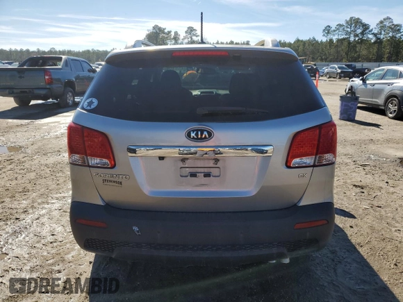 2013 Kia Sorento EX with VIN 5XYKU4A69DG364179, listed as a Copart auction lot 41743825 with 107,819 mi miles and Salvage Title. Bid and sale history available at DreamBid. Image 6.