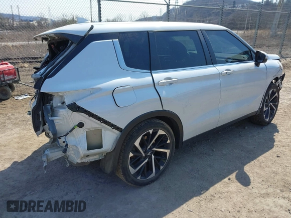 2022 Mitsubishi Outlander SE z VIN JA4J4UA80NZ033078, wystawiony jako IAAI lot #41773711 z przebiegiem 52 428 mil mil oraz . Historia ofert i sprzedaży dostępna na DreamBid. Obrazek 4.