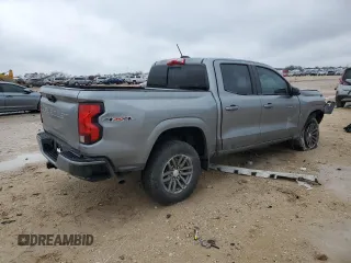 2023 Chevrolet Colorado 4WD LT z VIN 1GCPTCEKXP1199807, wystawiony jako Copart lot #46432585 z przebiegiem 21 593 mil mil oraz Szkoda całkowita • Salvage title. Historia ofert i sprzedaży dostępna na DreamBid. Obrazek 3.