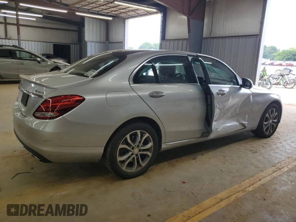 2016 Mercedes-Benz C 300 Luxury с VIN 55SWF4KB3GU138219, выставлен на аукционе Copart как лот 62277615 с пробегом 130 761 миль миль и Списание • Salvage title. История ставок и продаж доступна на DreamBid. Изображение 3.