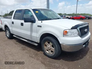 2007 Ford F-150 XLT z VIN 1FTRW12W67KC60348, wystawiony jako IAAI lot #42538988 z przebiegiem 192 944 mil mil oraz . Historia ofert i sprzedaży dostępna na DreamBid. Obrazek 1.