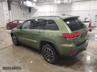 2019 Jeep Grand Cherokee Trailhawk with VIN 1C4RJFLG5KC810600, listed as a Copart auction lot 43541915 with 82,165 mi miles and Salvage Title. Bid and sale history available at carsss.com. Image 2.