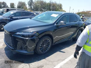 2025 Lexus RX 350 with VIN 2T2BAMBAXSC058589, listed as a IAAI auction lot 42620541 with 2,262 mi miles and . Bid and sale history available at DreamBid. Image 2.