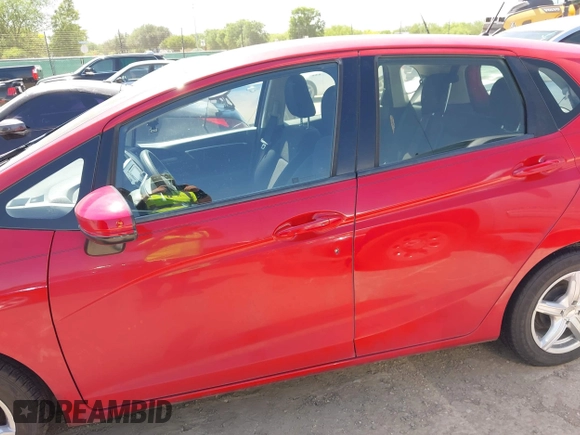 2017 Honda Fit LX with VIN JHMGK5H5XHS021684, listed as a IAAI auction lot 42044811 with 65,000 mi miles. Bid and sale history available at carsss.com. Image 13.