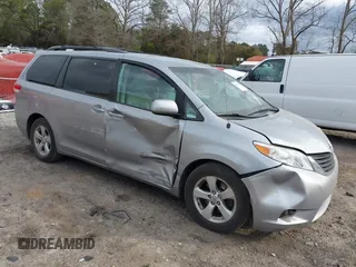 2011 Toyota Sienna LE AAS with VIN 5TDKK3DC3BS109139, listed as a IAAI auction lot 41715718 with 210,332 mi miles. Bid and sale history available at carsss.com. Image 1.