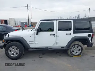 2017 Jeep Wrangler Unlimited Sport z VIN 1C4BJWDGXHL623183, wystawiony jako IAAI lot #42373238 z przebiegiem 98 972 mil mil oraz . Historia ofert i sprzedaży dostępna na DreamBid. Obrazek 14.
