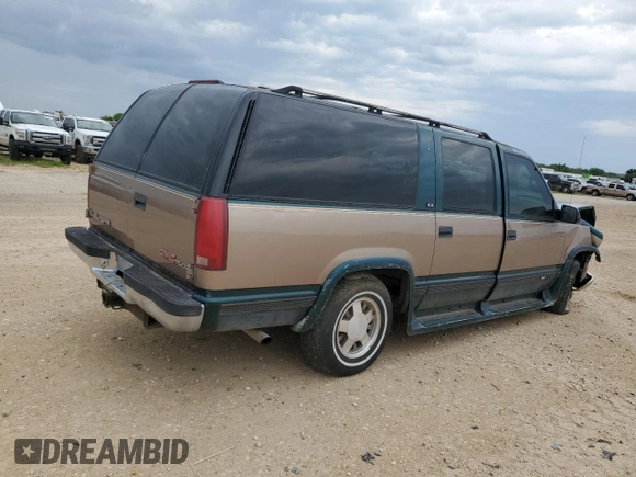 1995 GMC Suburban z VIN 1GKEC16K9SJ708907, wystawiony jako Copart lot #56415125 z przebiegiem 251 343 mil mil oraz Szkoda całkowita • Salvage title. Historia ofert i sprzedaży dostępna na DreamBid. Obrazek 3.