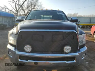 2011 Ram 3500 Laramie Longhorn z VIN 3D73Y4CL6BG555901, wystawiony jako Copart lot #82007273 z przebiegiem 160 514 mil mil oraz Szkody całkowita. Historia ofert i sprzedaży dostępna na DreamBid. Obrazek 5.