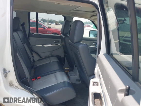 2008 Jeep Liberty Limited z VIN 1J8GN58KX8W193424, wystawiony jako IAAI lot #42398191 z przebiegiem 211 549 mil mil oraz . Historia ofert i sprzedaży dostępna na DreamBid. Obrazek 8.
