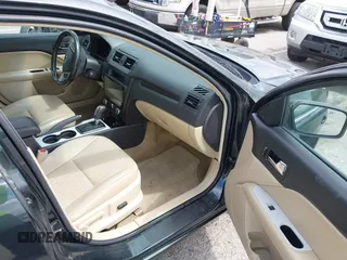 2010 Mercury Milan Premier with VIN 3MEHM0JA7AR639300, listed as a IAAI auction lot 42087582 with 229,400 mi miles. Bid and sale history available at carsss.com. Image 5.