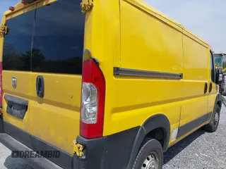 2020 Ram ProMaster Cargo with VIN 3C6TRVAG3LE127405, listed as a IAAI auction lot 41951679 with 220,859 mi miles and . Bid and sale history available at DreamBid. Image 21.