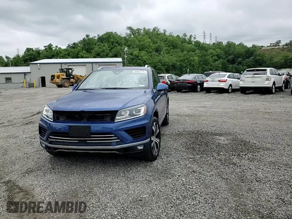 2017 Volkswagen Touareg Wolfsburg Edition z VIN WVGRF7BP3HD000826, wystawiony jako Copart lot #60832115 z przebiegiem 120 945 mil mil oraz Szkoda całkowita • Salvage title. Historia ofert i sprzedaży dostępna na DreamBid. Obrazek 15.