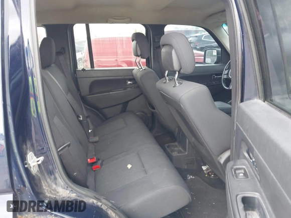 2012 Jeep Liberty Sport Latitude z VIN 1C4PJMAK3CW140726, wystawiony jako IAAI lot #42283873 z przebiegiem 165 196 mil mil oraz . Historia ofert i sprzedaży dostępna na DreamBid. Obrazek 8.