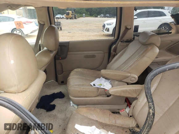 2008 Kia Sedona EX with VIN KNDMB233286203686, listed as a Copart auction lot 55553794 with 0 mi miles and Salvage Title. Bid and sale history available at carsss.com. Image 11.
