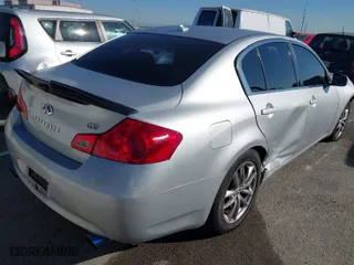 2009 Infiniti G37 Sedan Journey with VIN JNKCV61EX9M303965, listed as a IAAI auction lot 40925964 with 105,904 mi miles. Bid and sale history available at carsss.com. Image 4.