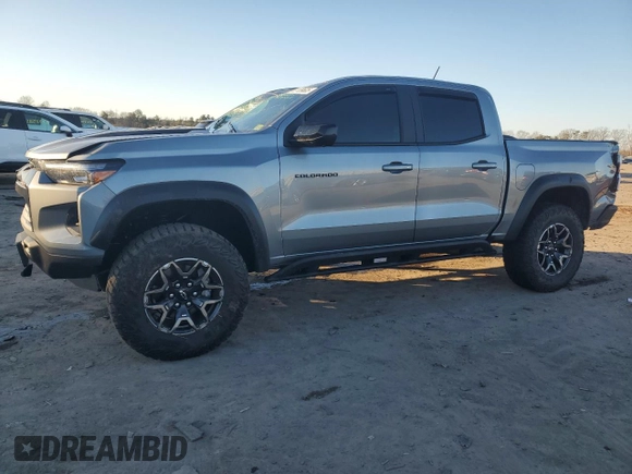 2024 Chevrolet Colorado 4WD ZR2 z VIN 1GCPTFEK3R1119557, wystawiony jako Copart lot #89189605 z przebiegiem 10 356 mil mil oraz Szkoda całkowita • Salvage title. Historia ofert i sprzedaży dostępna na DreamBid. Obrazek 1.