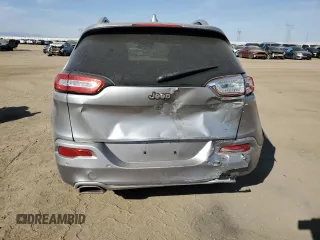 2017 Jeep Cherokee Overland с VIN 1C4PJLJS0HW574622, выставлен на аукционе Copart как лот 74615164 с пробегом 93 945 миль миль и Списание • Salvage title. История ставок и продаж доступна на DreamBid. Изображение 6.