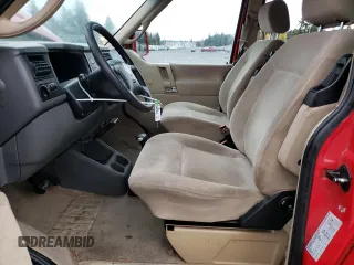 2001 Volkswagen EuroVan с VIN WV2KB47071H157108, выставлен на аукционе Copart как лот 78761524 с пробегом 255 091 миль миль и Списание • Salvage title. История ставок и продаж доступна на DreamBid. Изображение 7.