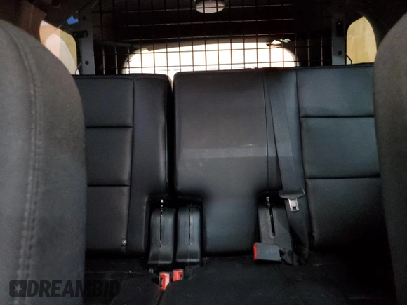 2019 Ford Police Interceptor Utility z VIN 1FM5K8AT1KGB15722, wystawiony jako Copart lot #55945175 z przebiegiem 100 512 mil mil oraz Czysty tytuł • Clean title. Historia ofert i sprzedaży dostępna na DreamBid. Obrazek 10.