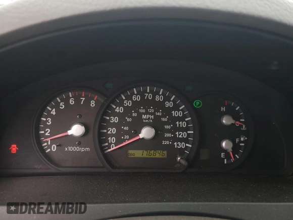 2006 Kia Sorento LX with VIN KNDJD733765583752, listed as a Copart auction lot 48997935 with 176,846 mi miles and Clean Title. Bid and sale history available at DreamBid. Image 9.