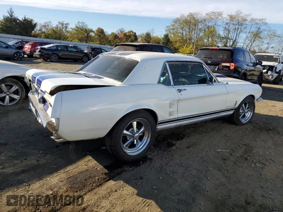 1967 Ford Mustang с VIN 7R01C118397, выставлен на аукционе Copart как лот 75399644 с пробегом 14 004 миль миль и Списание • Salvage title. История ставок и продаж доступна на DreamBid. Изображение 3.