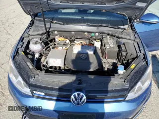 2016 Volkswagen Golf SE z VIN WVWKP7AU9GW902927, wystawiony jako Copart lot #55606815 z przebiegiem 72 994 mil mil oraz Szkoda całkowita • Salvage title. Historia ofert i sprzedaży dostępna na DreamBid. Obrazek 11.
