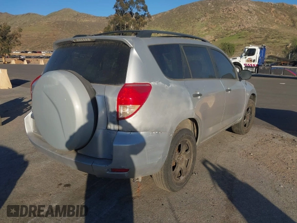2008 Toyota RAV4 with VIN JTMZD33V186065646, listed as a IAAI auction lot 41688183 with 1 mi miles. Bid and sale history available at carsss.com. Image 4.