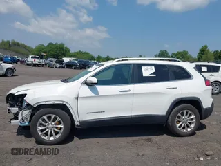 2019 Jeep Cherokee Latitude z VIN 1C4PJMCX9KD189948, wystawiony jako IAAI lot #42487738 z przebiegiem 72 573 mil mil oraz . Historia ofert i sprzedaży dostępna na DreamBid. Obrazek 14.