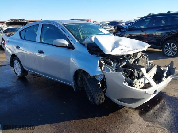 2016 Nissan Versa SV with VIN 3N1CN7AP5GL846370, listed as a IAAI auction lot 41421947 with 65,927 mi miles. Bid and sale history available at carsss.com. Image 1.