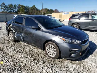 2021 Kia Forte LXS with VIN 3KPF24AD8ME401743, listed as a Copart auction lot 84281584 with 85,033 mi miles and Salvage Title. Bid and sale history available at carsss.com. Image 4.
