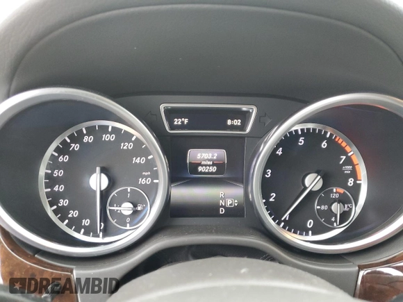 2015 Mercedes-Benz M 400 with VIN 4JGDA5GB3FA514815, listed as a Copart auction lot 43934035 with 90,250 mi miles and Salvage Title. Bid and sale history available at DreamBid. Image 9.