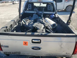 2016 Ford F-250 XLT z VIN 1FT7X2A67GEA70648, wystawiony jako Copart lot #80523844 z przebiegiem Nie podano mil oraz Nie do naprawy • Non repairable. Historia ofert i sprzedaży dostępna na DreamBid. Obrazek 10.