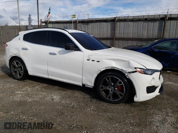 2017 Maserati Levante with VIN ZN661XUS2HX224996, listed as a Copart auction lot 81621103 with 75,779 mi miles. Bid and sale history available at carsss.com. Image 4.