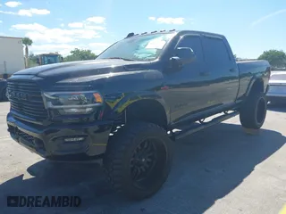 2019 Ram 2500 Laramie with VIN 3C6UR5FLXKG710325, listed as a IAAI auction lot 41853777 with 104,286 mi miles. Bid and sale history available at carsss.com. Image 20.