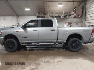 2022 Ram 2500 Big Horn with VIN 3C6UR5DJ7NG216185, listed as a IAAI auction lot 41271076 with 35,683 mi miles. Bid and sale history available at carsss.com. Image 15.