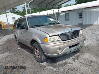2002 Lincoln Navigator z VIN 5LMEU27R42LJ09307, wystawiony jako IAAI lot #42209446 z przebiegiem Nie podano mil oraz . Historia ofert i sprzedaży dostępna na DreamBid. Obrazek 1.